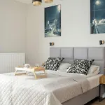 Nowoczesne Very Berry W Poznaniu Z Parkingiem By Renters פוזנן